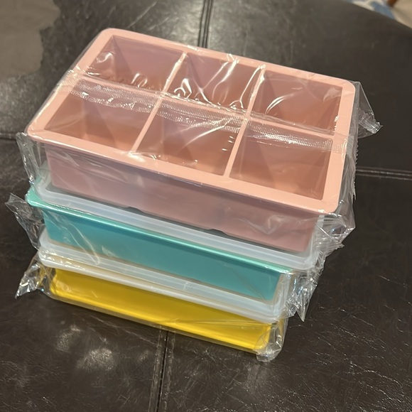 3 Pcs Large Ice Cube Molds Silicone Ice Cube Trays with Lid Easy Release - Picture 4 of 12